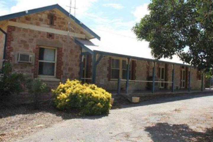 Clare Valley And The Mid North SA Internet Find