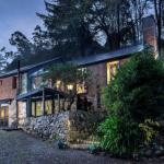 The Stone on the Hill 3 bedroom house