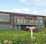 Prime Position across from seven mile beach - Internet Find