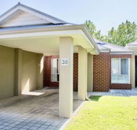 Sea Breeze - Broadwater - Internet Find