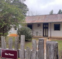 Pines Cottage - Internet Find