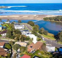 Seven Smiles riverside location  ocean views - Internet Find
