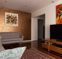 Bright  Spacious 2 Bedroom Apartment in Windsor - Internet Find