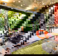 Corinda Contemporary - Internet Find
