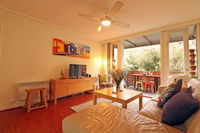 Colour Pop - Rejuvenate Stays