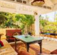 The Blue Beach House - Internet Find