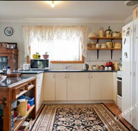 Wombat Haven Bed  Breakfast White Beach - Internet Find