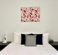Sevens Avenue Guest House - Internet Find
