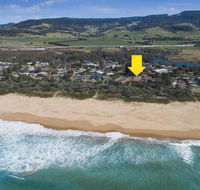 THE PACIFIC Werri Beach Gerringong 4pm check out Sunday - Internet Find
