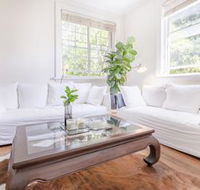 Bright Harbour Side 1 Bedroom Apartment - Internet Find