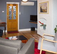 Heritage Listed Georgian Cottage - Internet Find