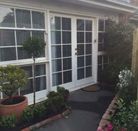 Nutgrove Beach Studio Apartment - Internet Find