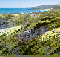 Azure Sea Whitsunday Resort - Internet Find