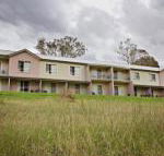 BATHURST GOLDFIELDS MOTEL on MOUNT PANORAMA - Internet Find