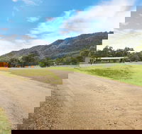 Feathertop Views and Dorm - Internet Find