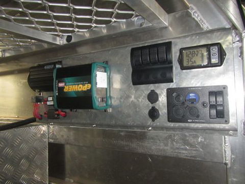 Bright Spark 12V Centre - Internet Find 3