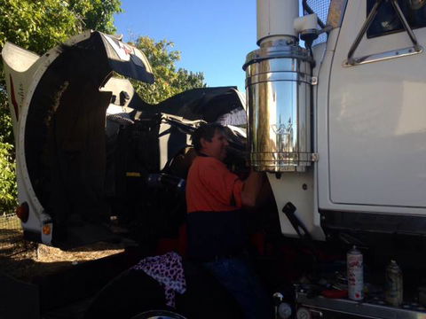 Laurie’s Auto Electrics - Internet Find 1