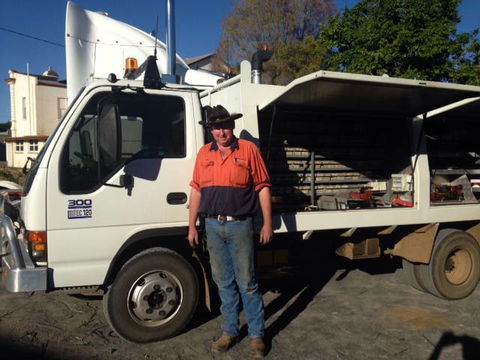 Laurie’s Auto Electrics - Internet Find 3