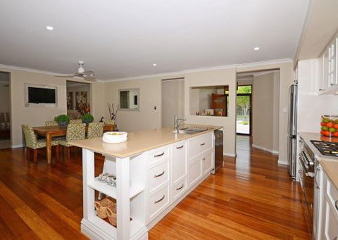 Keys & Co Kitchens - Internet Find 1
