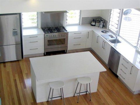 Kameo Kitchens - Internet Find 4