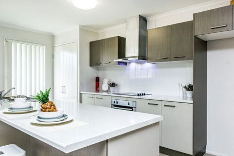 M & S Reynolds Kitchen & Cabinetmaking - Internet Find 0