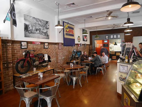 Roadies Cafe - Internet Find 3