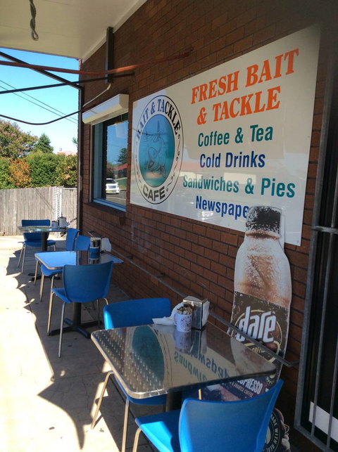 B & T Cafe - Internet Find 1