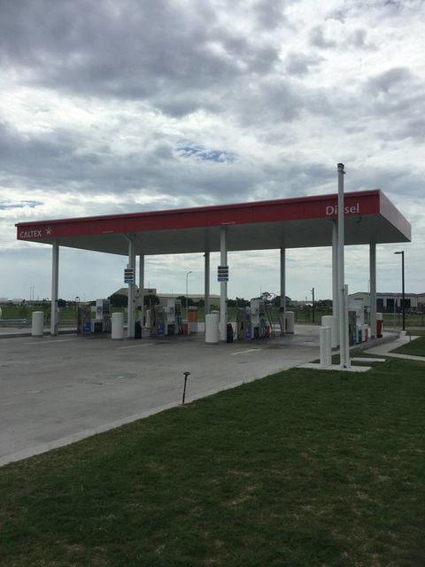 Caltex Paget City Gates - Internet Find 0