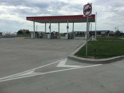 Caltex Paget City Gates - Internet Find 2