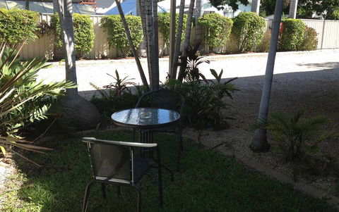 Emerald Motor Inn - Internet Find 1