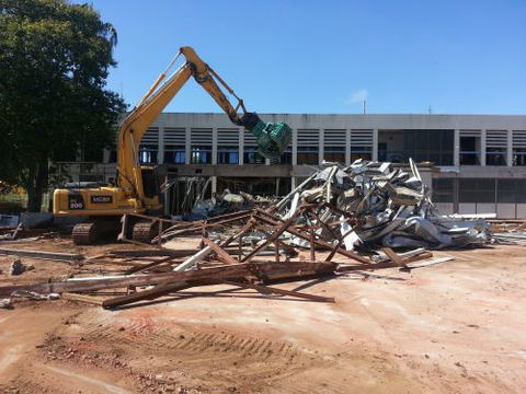 MCE Mark Cundall Earthmoving - Internet Find 7