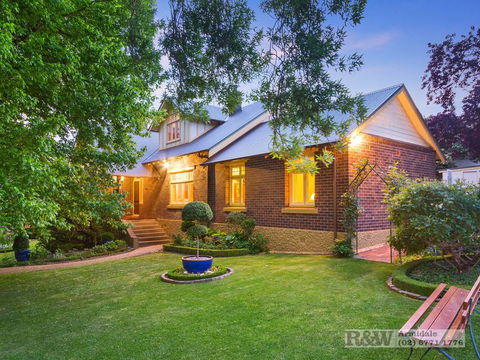 Richardson & Wrench Armidale - Internet Find 3