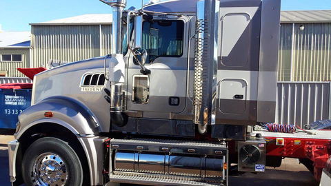 Custom Truck Painting & Signs - Internet Find 3