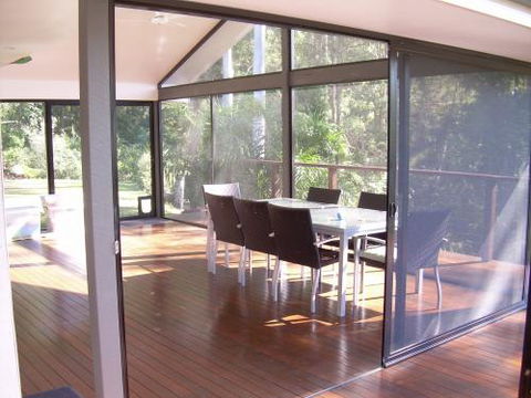 AA Coast & Hinterland Glass & Aluminium - Internet Find 0