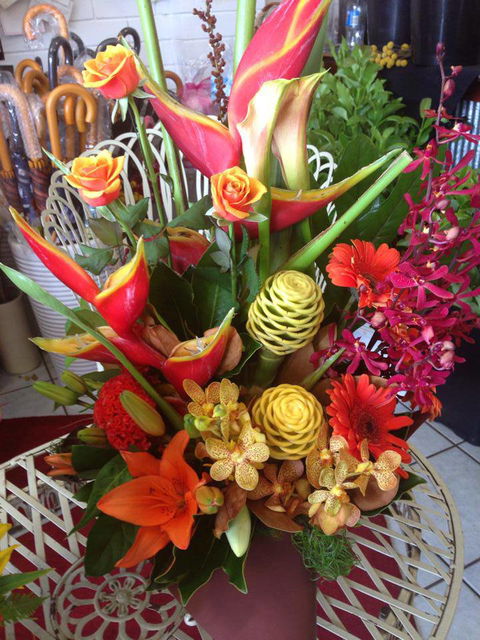 Freelance Flowers & Gifts - Internet Find 0