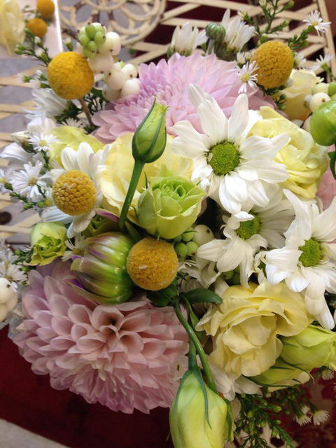 Freelance Flowers & Gifts - Internet Find 1