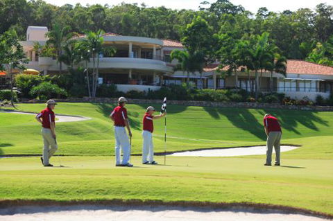 Noosa Springs–Golf & Spa Resort - Internet Find 4