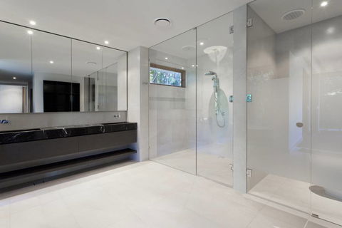 Clymax Glass & Showers Pty Ltd - Internet Find 1