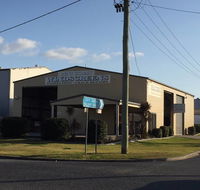 Bent Street Windscreens - Internet Find