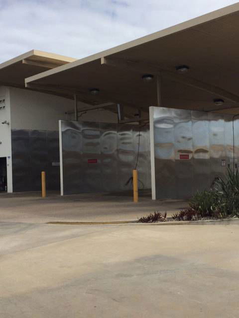 Bubbles N Suds Car & Dog Wash - Internet Find 5