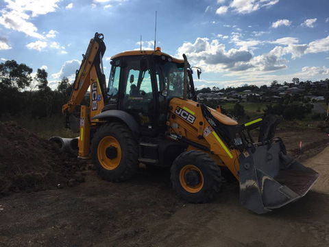LANTRY Earthmoving Pty Ltd - Internet Find 3
