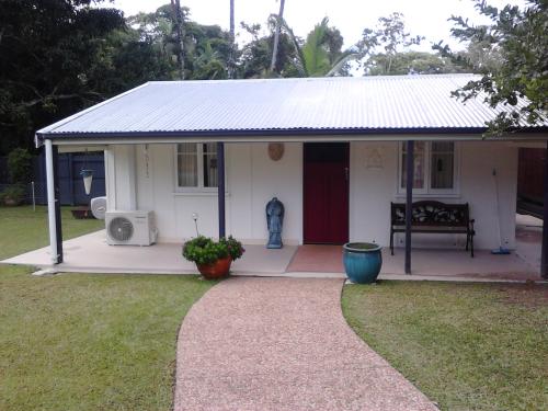Whitfield QLD Internet Find