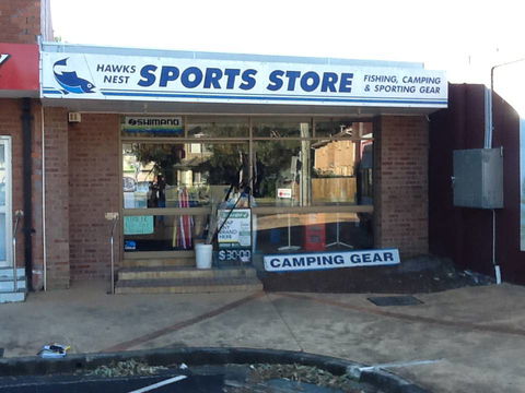 Hawks Nest Sports Store - Internet Find 0