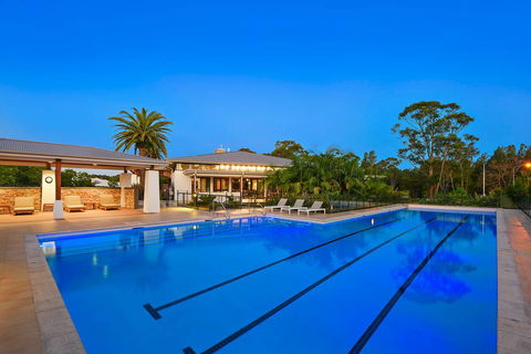 Ocean Club Resort - Internet Find 4