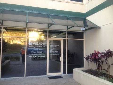 Linda Emery & Associates - Internet Find 0