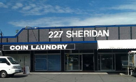 Captain Cook Laundromat - Internet Find 0