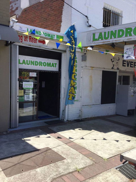 The Entrance Laundromat - Internet Find 0