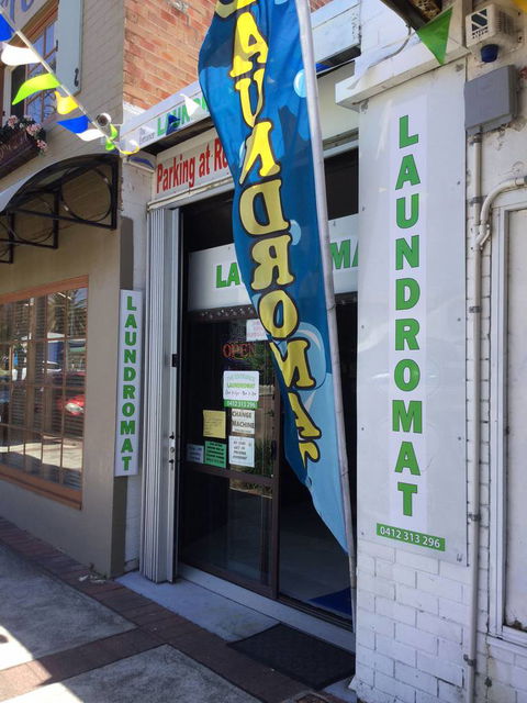 The Entrance Laundromat - Internet Find 3