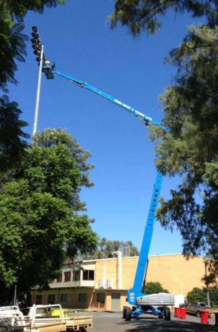 Dubbo Booms & Scissor Lifts - Internet Find 2