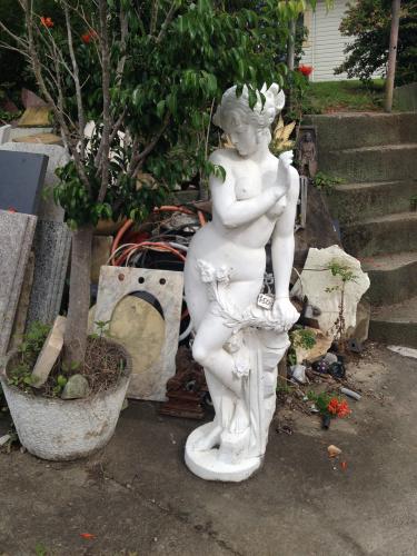 Sullivans Stone & Garden Art - Internet Find 1
